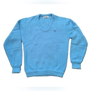 Vintage men's L v-neck Izod LaCoste baby blue sweater